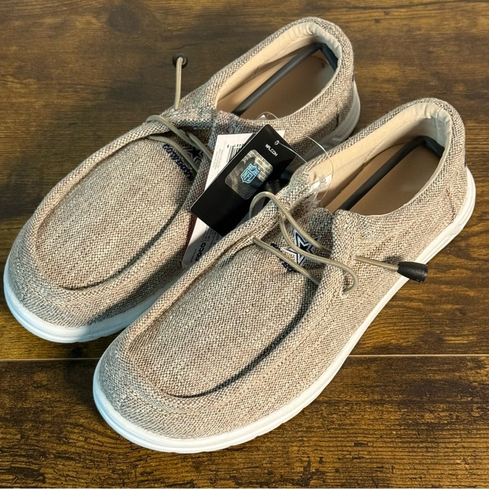 NEW - FOCO - Cowboys NFL Loafer Shoes - Small 7/8